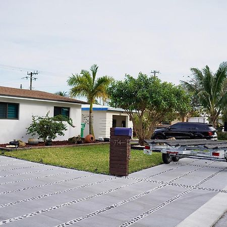 House In Dania Beach Eksteriør billede